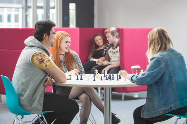 GowerCollegeSwa's tweet photo. 👋 Are you a current student and thinking about studying #HigherEducation 🎓 with us? 

Do you have any questions you'd like to ask?
 
We’re hosting web chats next week as part of our #ProgressionWeek where you can chat with our experienced staff.

👀 Look on Moodle for info! https://t.co/0uVW3E6Ewv