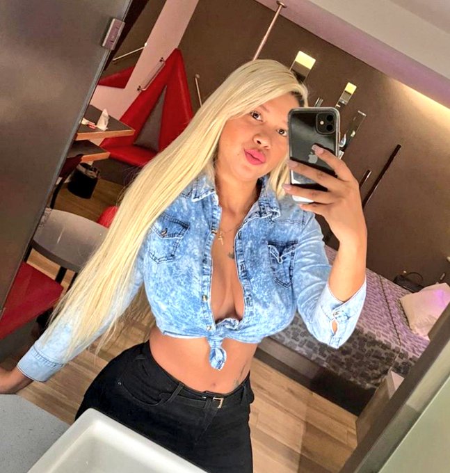 Buena dtatdes mis ni&ntilde;os💙🖤 Disponible en CDMX 🏙️  Recuerden que ma&ntilde;ana estar&eacute; disponible en PUEBLA 11