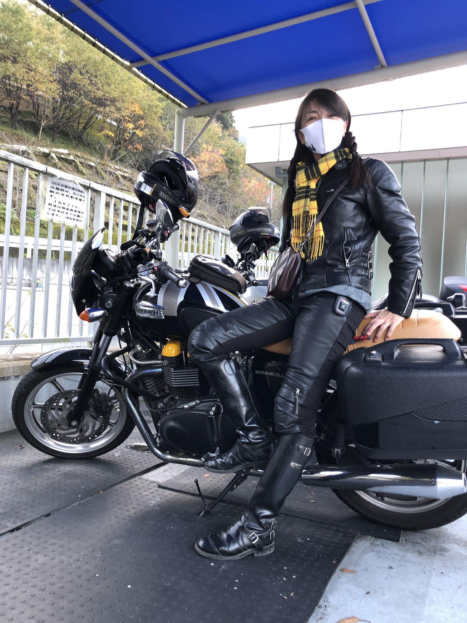 バイク女子部 10月1日 2日万座プリンスホテルお泊まりミーティング Sur Twitter ブーツ女子部 ルイス レザーのロングブーツ しっかりしていて足にフィット お気に入りです Iku バイク女子部 バイク女子と繋がりたい 11月テーマ 秋はお洒落の季節