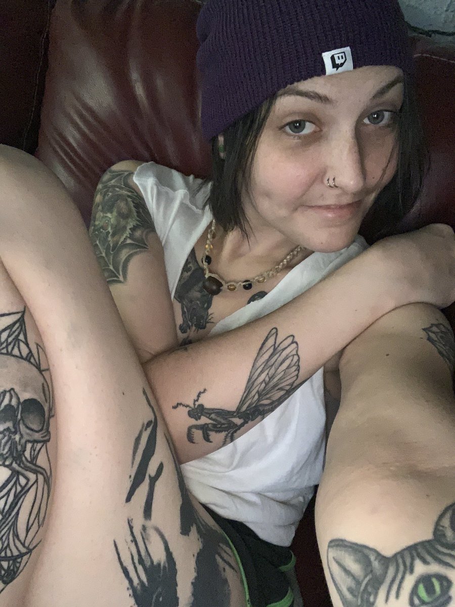 Loolabell1987's tweet photo. 🌟 Keeping optimistic vibes and digging these unfiltered pics 🤩 #unfiltered #workingonmyself #nofilter #selflove #selfcare #feelinggood #inkedgirls #inked #bodymods #stonergirl #highlife #twitchstreamerspouse #tattooedgirls https://t.co/PHCG7Mjmz1