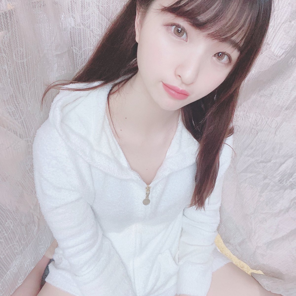 piyochan413's tweet photo. 最終日23時迄
ミクチャ広報部 #ミスコン 🤗

1年2ヶ月ノンストップでここ迄やってきて色々ありすぎたけど
最後迄私らしく楽しく配信頑張る🐥

御礼配信は後日やります🙇‍♂️
今後も推しの所は出現します♪

⬇️諦めてた訳ではないよ🥇
#石油王と繋がりたい 
#RT  #経営者と繋がりたい 
#投資家と繋がりたい https://t.co/4CxNjSzCZD