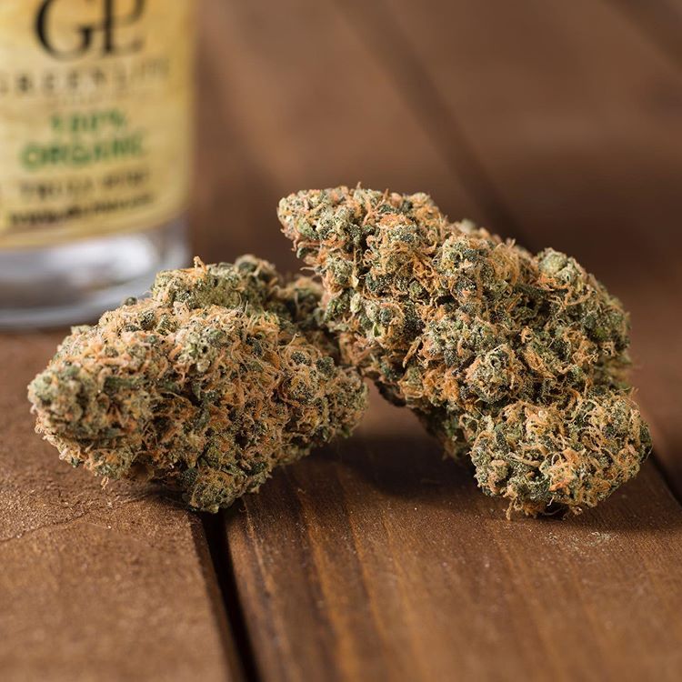 420problem's tweet photo. #BudPorn https://t.co/4vBUROg2h0