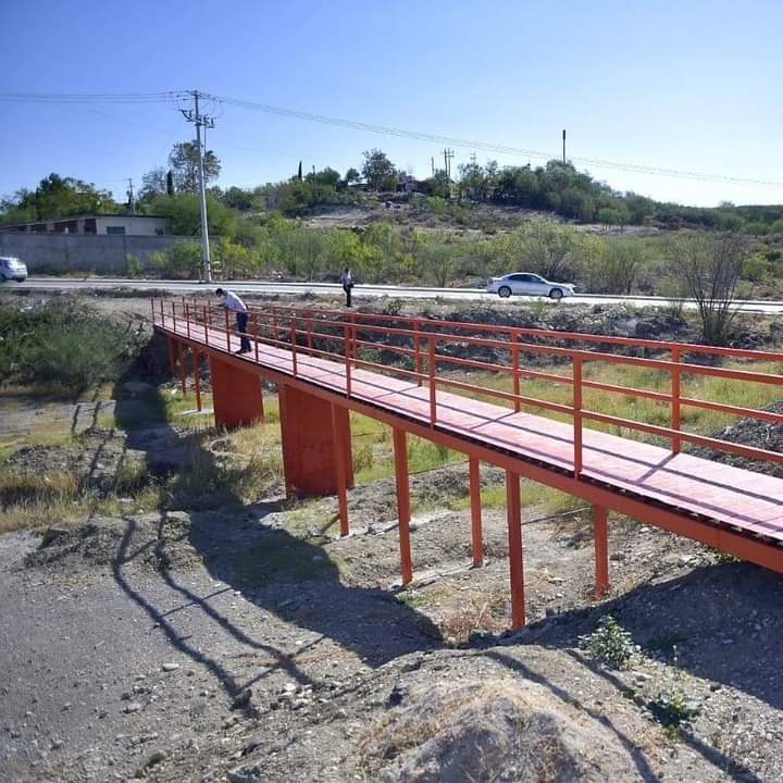 Roberto_dls's tweet photo. En atención a la solicitud de los vecinos de la Gámez Sumarán y Santa Teresa, realizamos la construcción de un puente que era muy necesario. ¡Quedó bien perrón! Ya está listo para utilizarlo.
#AcuñaLaConstruimosTodos https://t.co/DnrrTSZYxx