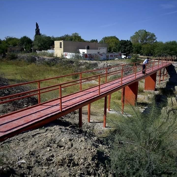 Roberto_dls's tweet photo. En atención a la solicitud de los vecinos de la Gámez Sumarán y Santa Teresa, realizamos la construcción de un puente que era muy necesario. ¡Quedó bien perrón! Ya está listo para utilizarlo.
#AcuñaLaConstruimosTodos https://t.co/DnrrTSZYxx
