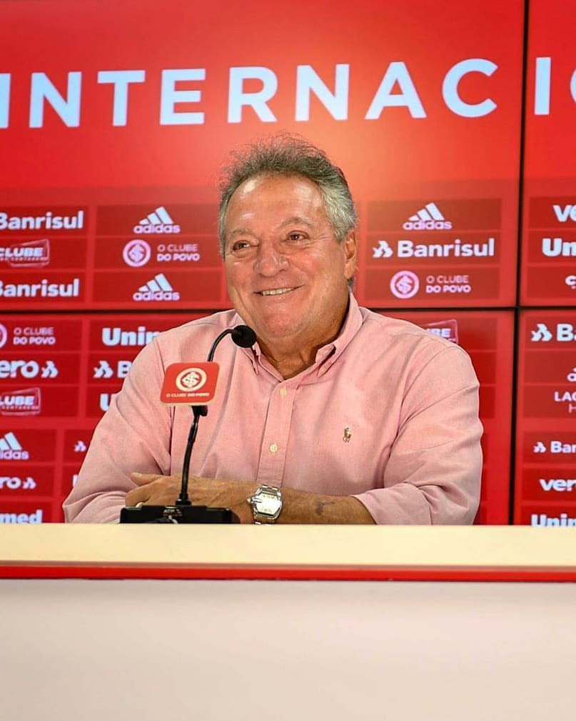 SigaaInter's tweet photo. Seja bem-vindo de volta, Abelão! 🇦🇹
.
#AbelBraga #VamoInter #SigaInter https://t.co/hKTFOz3DdA