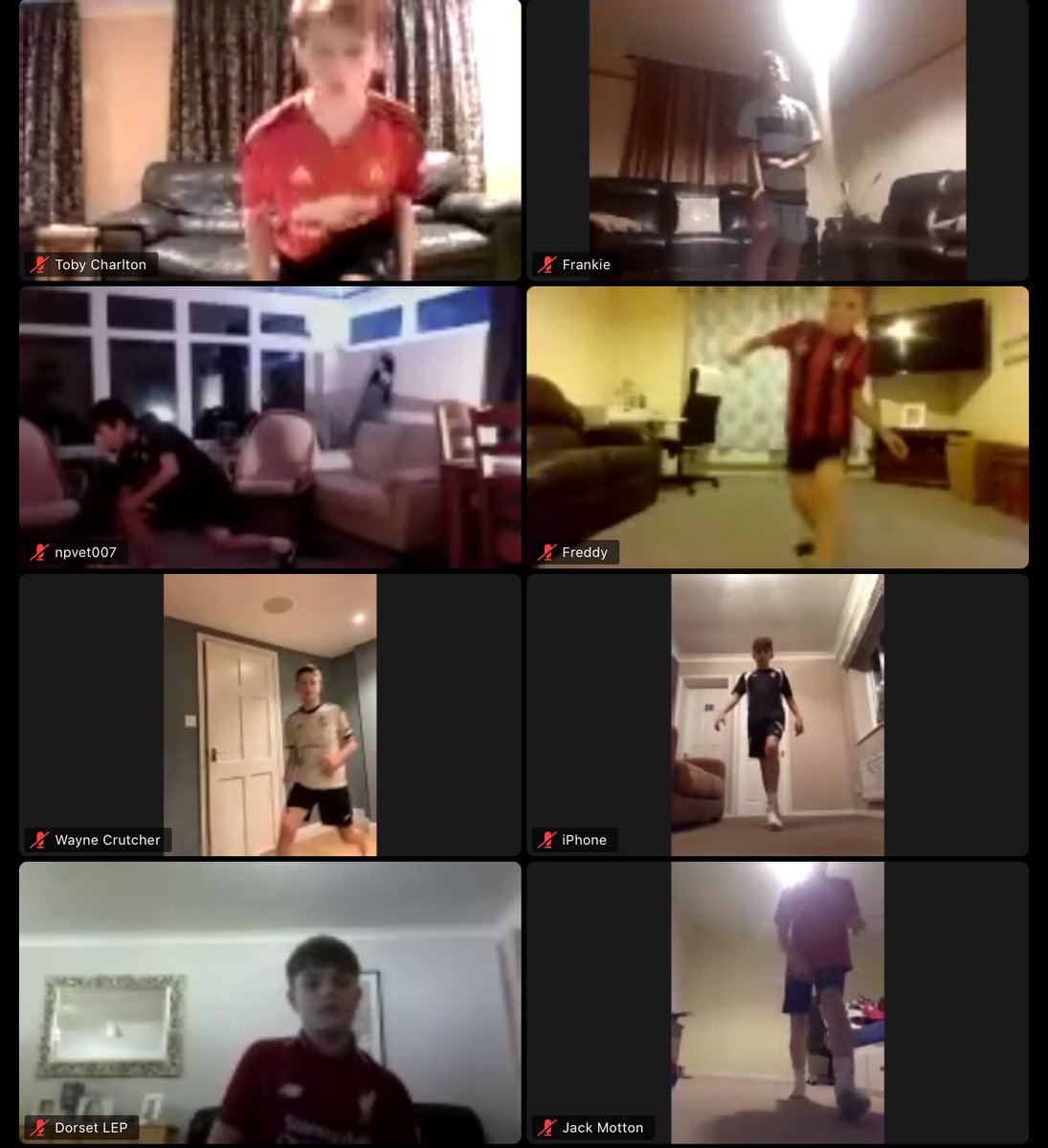 ChampionGoup's tweet image. 🔥 Live 1-2-1 session 🔥⚽️

Well done to all players who took part in our live 1-2-1 football conditions session this evening. 

Thanks to @PooleTownFC Luke Burbidge for delivering an excellent and challenging session #champion #playerpathway #app #tech #conditioning #progress