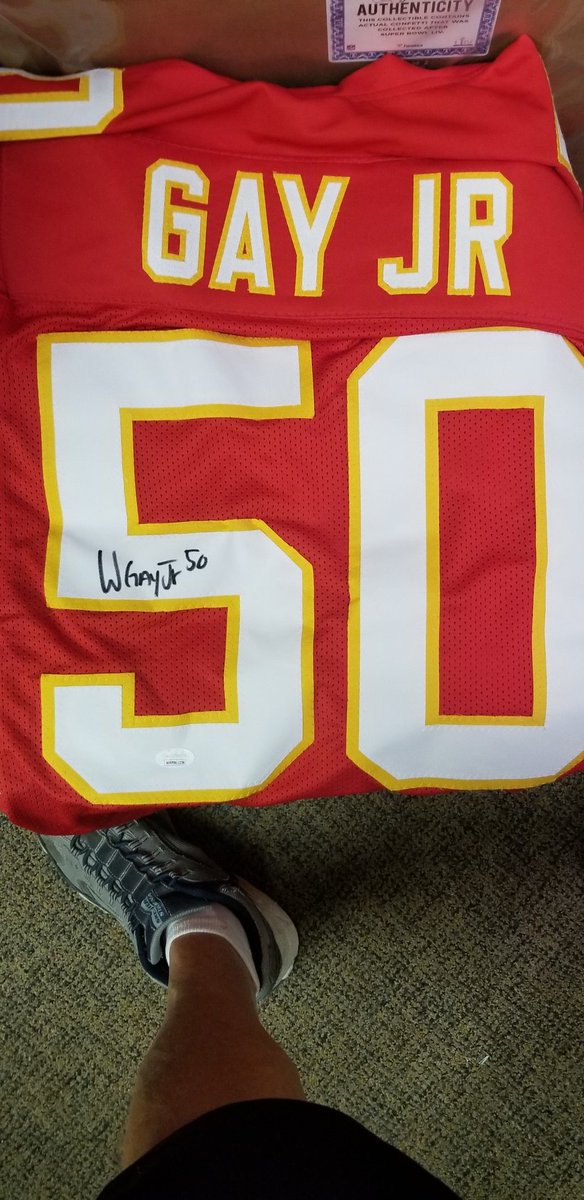 Here we go....Lets get some jerseys going.

Retweet and Follow to win one of the following jerseys
<a href="/CutonDime25/">LeSean Shady Mccoy</a>
<a href="/Shermanator_42/">Anthony Sherman</a> 
Damien Williams 
@WillieGayEra 

Get us to 1k followers and 500 retweets by next Monday at 7pm and we will double it!!!! 8 winners total.