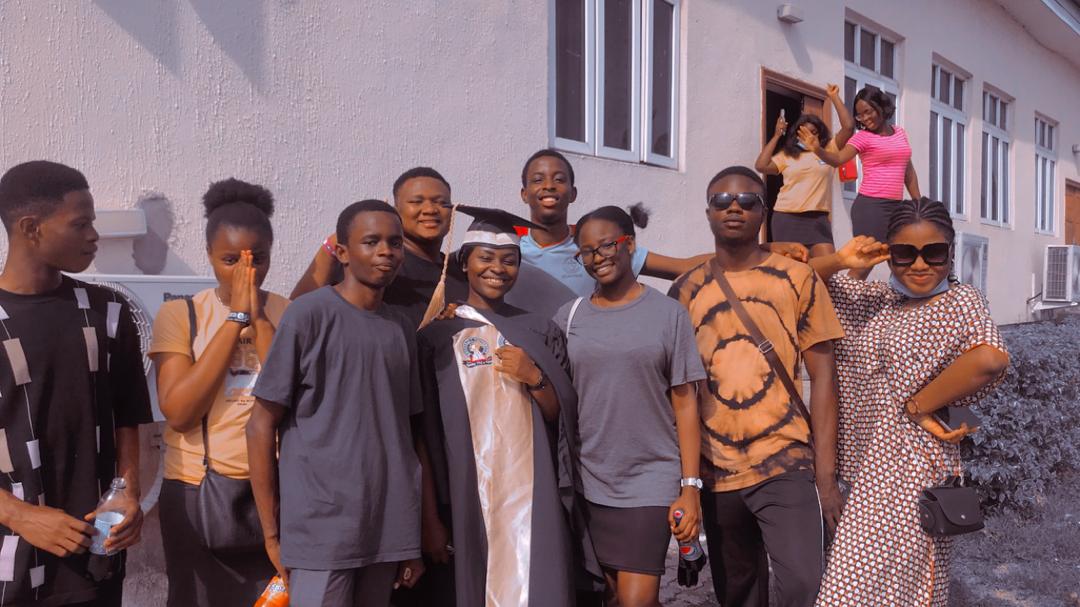 ugochukwuesthe6's tweet photo. So wonderful to celebrate with RUN Theaspians 
#Theaspians
#RUNVirtualConvocation 
#Danielsgeneration2020 https://t.co/wg0jSnxNTs