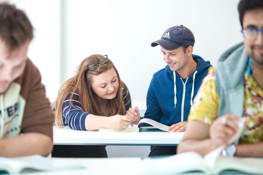 GowerCollegeSwa's tweet photo. 👩‍🎓👨‍🎓 We’re hosting #ProgressionWeek next week!

If you have any questions for our knowledgeable staff about moving on to a HE course, or would just like some general information please follow our activities on Moodle 😄

#HigherEducation https://t.co/4ysjmUnu1F