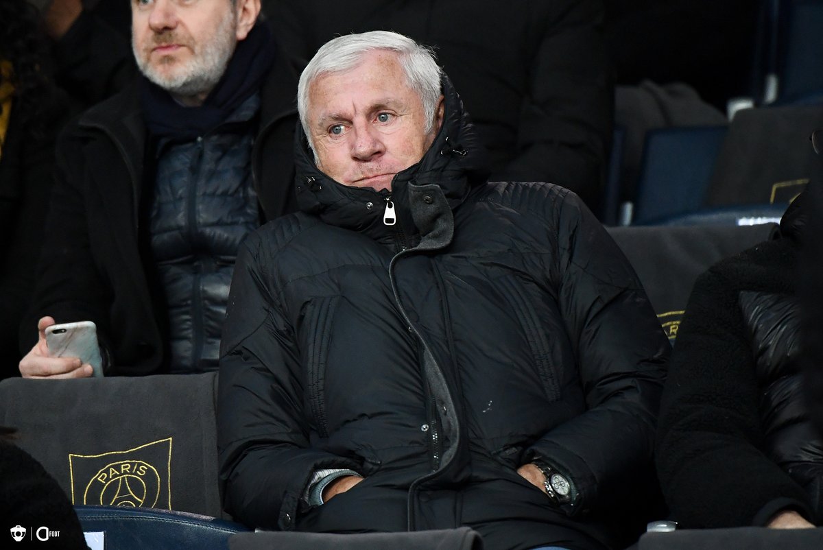 ActuFoot_'s tweet photo. Luis Fernandez sur les propos de Leonardo :
« Ça me révolte, je ne suis pas content du tout (...) Il dit qu’à Paris, il n’y a pas de culture foot. Mais il y a des supporters qui ont rempli ce stade. »

(Top of the Foot) https://t.co/v0IVQWMZb2