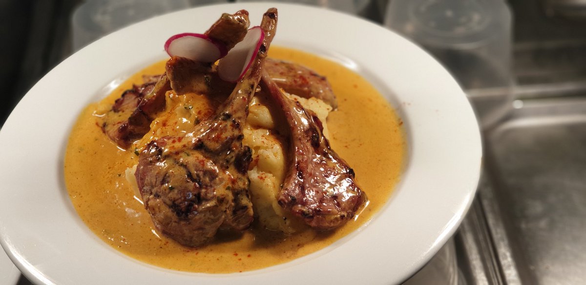 OzTiew's tweet photo. อีกจานครับ Spicy Lamb Cutlets เมนูโปรดของหลายๆ คน https://t.co/l7AecfbEDI