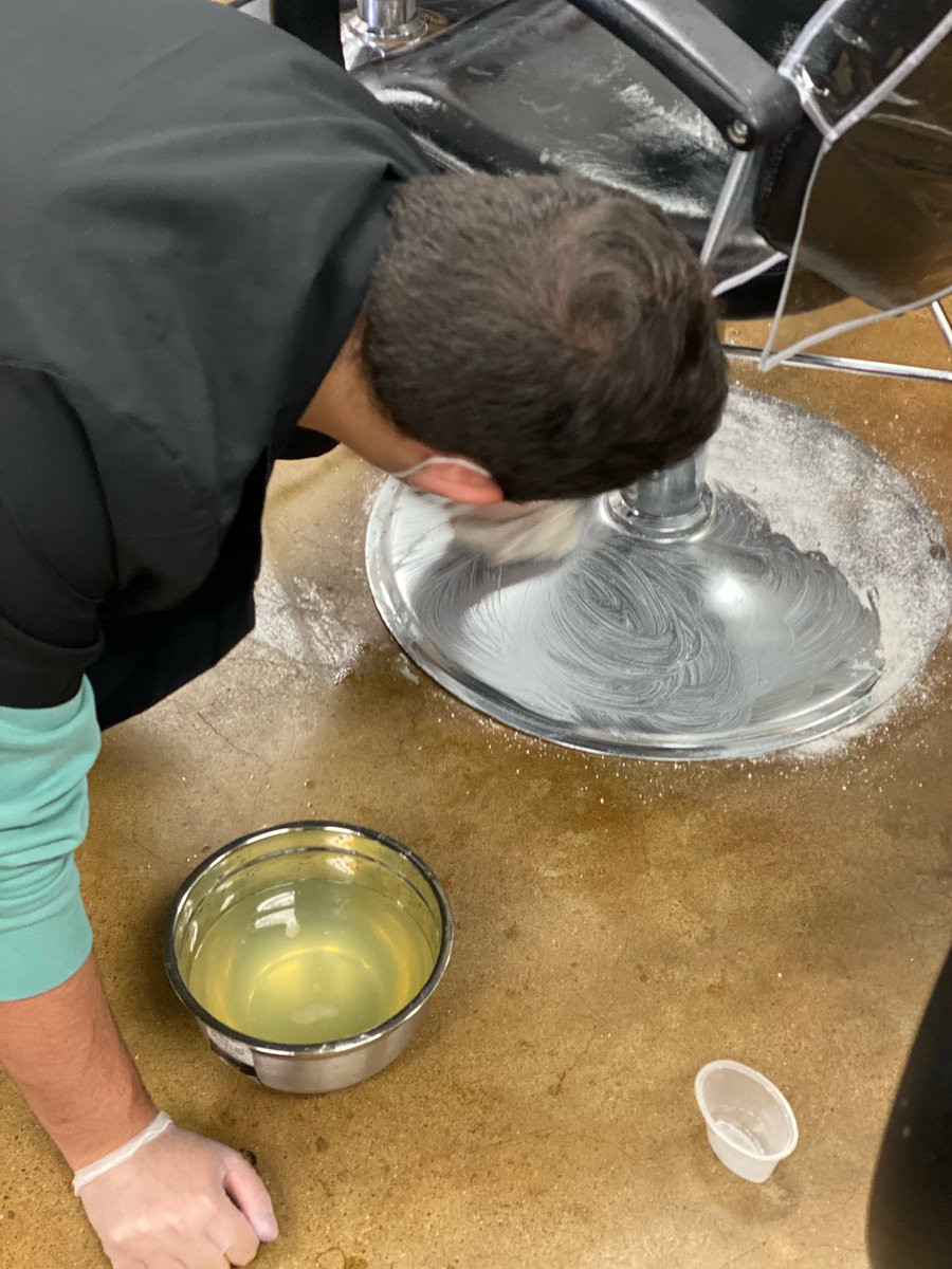 NacISD_CTE's tweet photo. An important responsibility for any business owner is maintaining a clean store for customers. 
Cosmetology students spent a portion of class deep cleaning the cosmo lab by following guidelines for Texas Cosmetology Salons. 

#CleanSalon #HappyClients #NacCTE https://t.co/gGAAaVaQCL