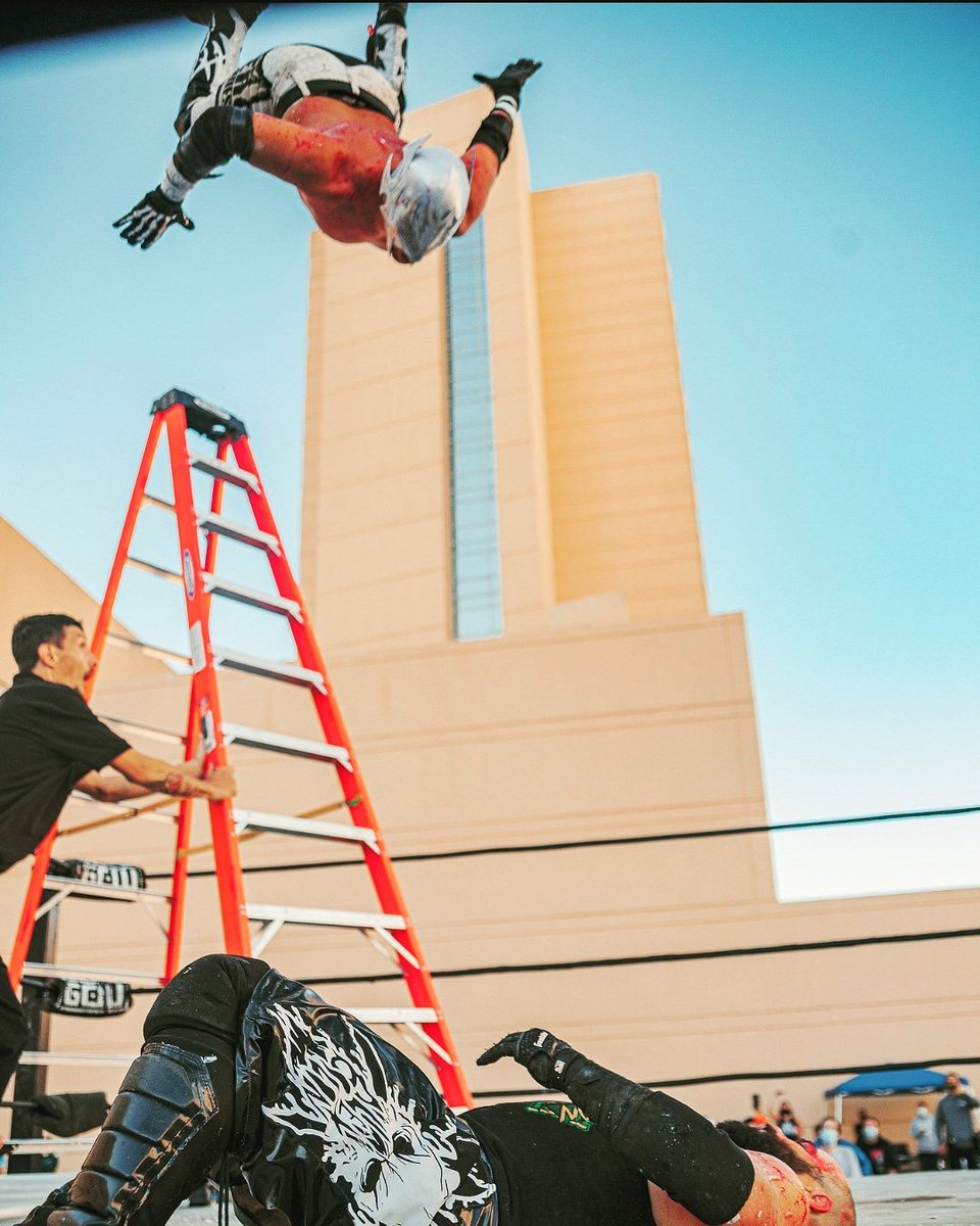 aeroboyoficial's tweet photo. Volando Libre.
#MXLE NGI5 @GCWrestling_
📷 @WCWMouse3911 https://t.co/hk2SBj7Amu
