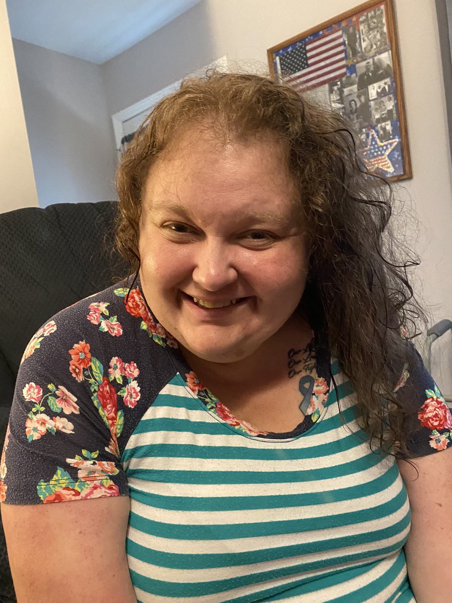 kimfrench0405's tweet photo. #dyingwaitingALS I will probably die before I get access to treatments @NIH  @HHS_ASH @NIHDirector @FDACBER @FDACommissioner @vp @realDonaldTrump @CNN @FoxNews @SecAzar @SteveFDA @DrWoodcockFDA @statnews @cnnheaIth https://t.co/h6dIXiXEy6