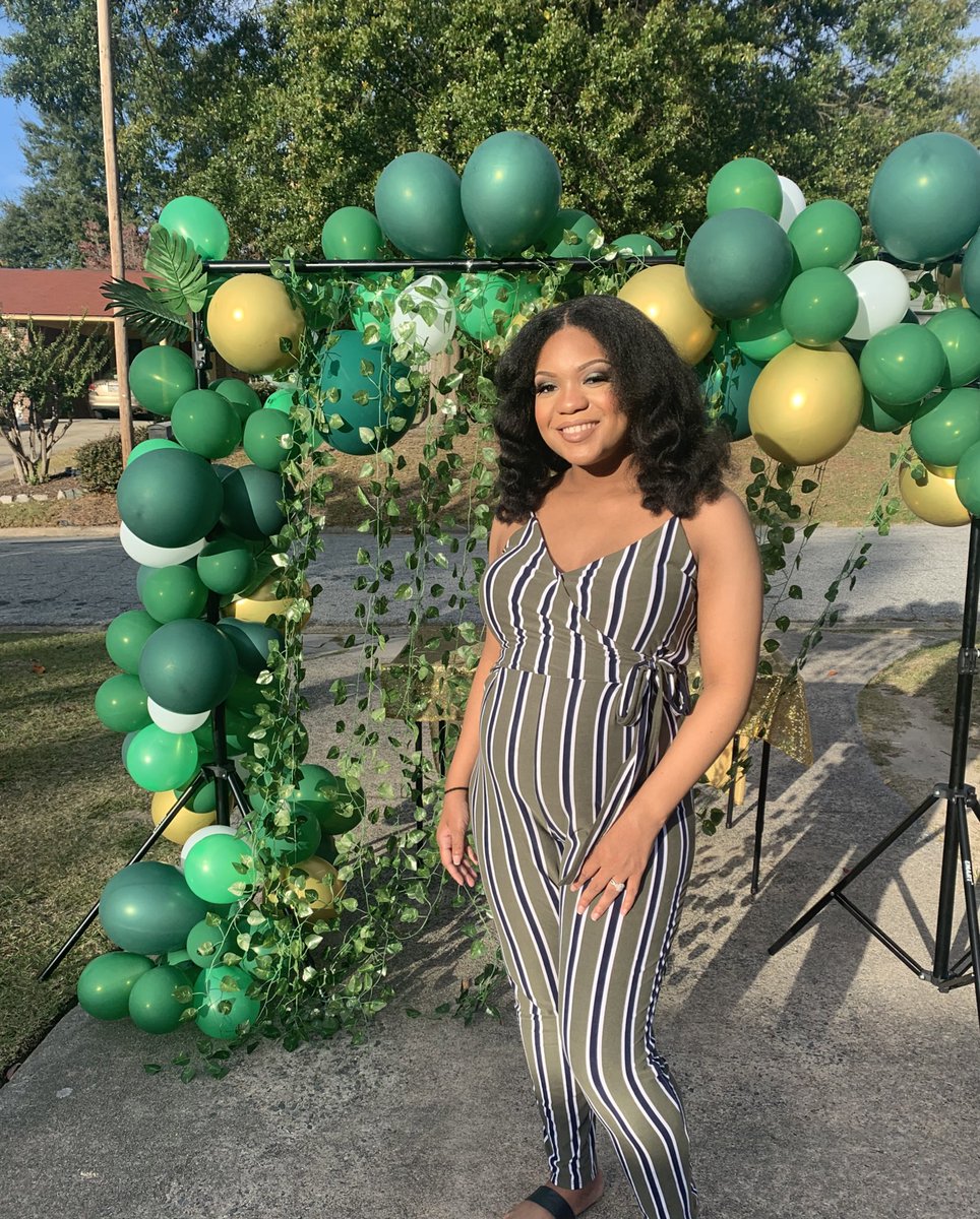 shanr__'s tweet photo. I forgot to post my bday/baby shower pictures on here���� https://t.co/RDt9OuM9bd