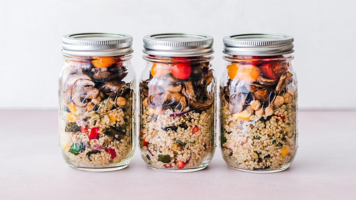 SFEnvironment's tweet photo. How should you store your #holiday leftovers? Reduce your exposure to harmful chemicals linked to high blood pressure, ADHD, female infertility, and reduced sperm production, and opt for glass or stainless steel!
For more #HealthyHomeTips: https://t.co/63XbzmaKxy https://t.co/k9LuuvFPtc