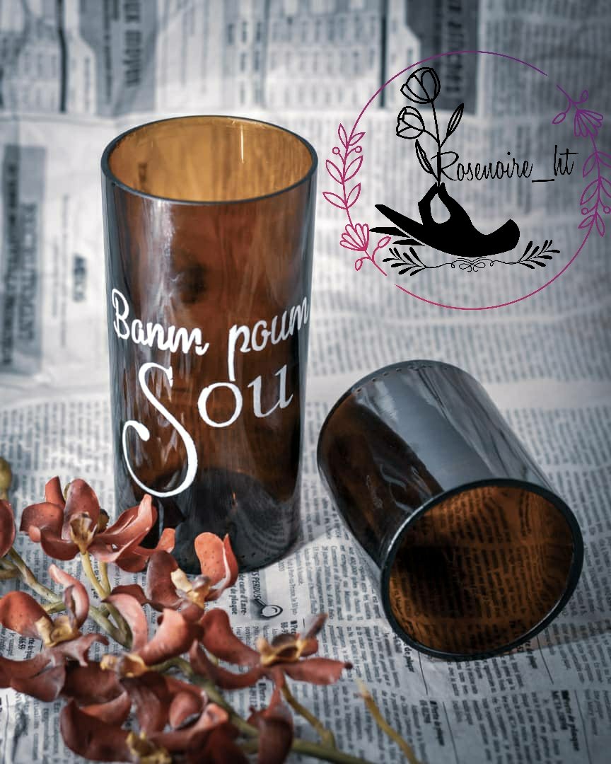 ManPoulard's tweet photo. "Cheri kase bwa nan zorèy mwen, banm poum Sou" 😍🥃😊 #rosenoire_ht #bottlecuting #barbancourt #bottleart #handmadegifts #madeinht #iusedtobeabottle #ayèmteboutèy #trashtotreasure #glasscut #reuse #recycle #reduce #giftid eas #newlife #upcycle #repurpose #glassware #resiklajayiti https://t.co/dmnaIntKjP