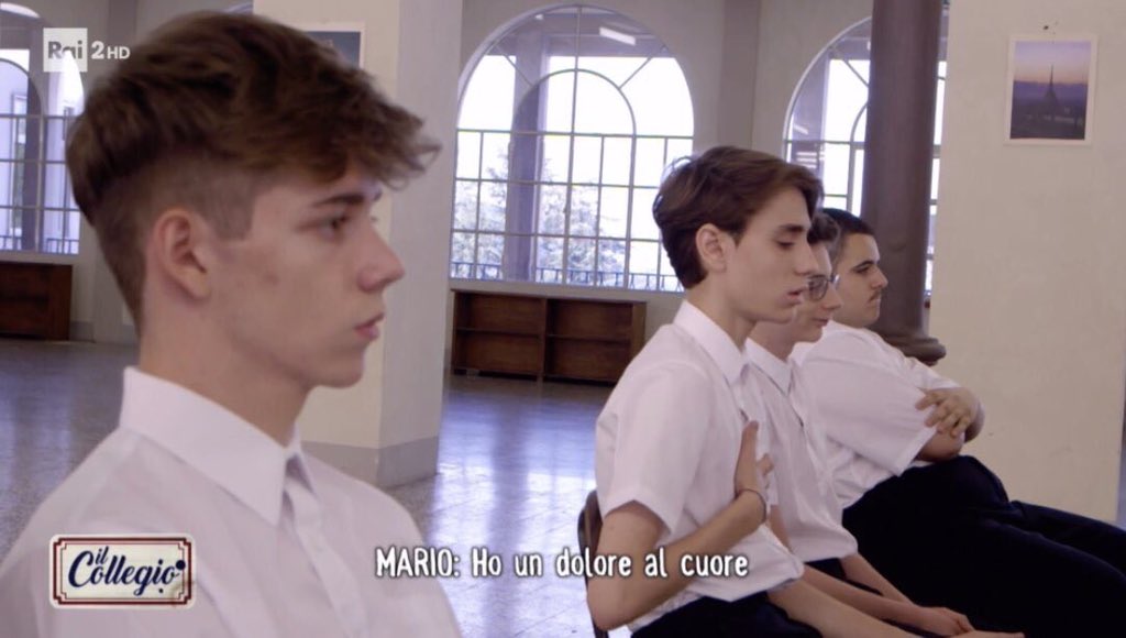 slythermiones's tweet photo. Mario Tricca mentre vede questo affronto alla sua amata Petolicchio #IlCollegio https://t.co/mAfIaSpxWG