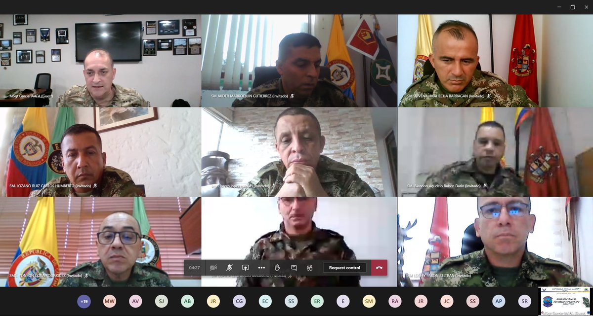 ARMYSOUTH's tweet photo. Colombian Joint Sergeants Major Academy students attend a Critical Thinking lecture during day 2 of #PISAJ, or Progama Integral Suboficiales de Alta Jerarquia, an NCO development program hosted by #ArmySouth with @COL_EJERCITO, and this year with NCOs from Brazil and Mexico also. https://t.co/eOeIsDcBRk