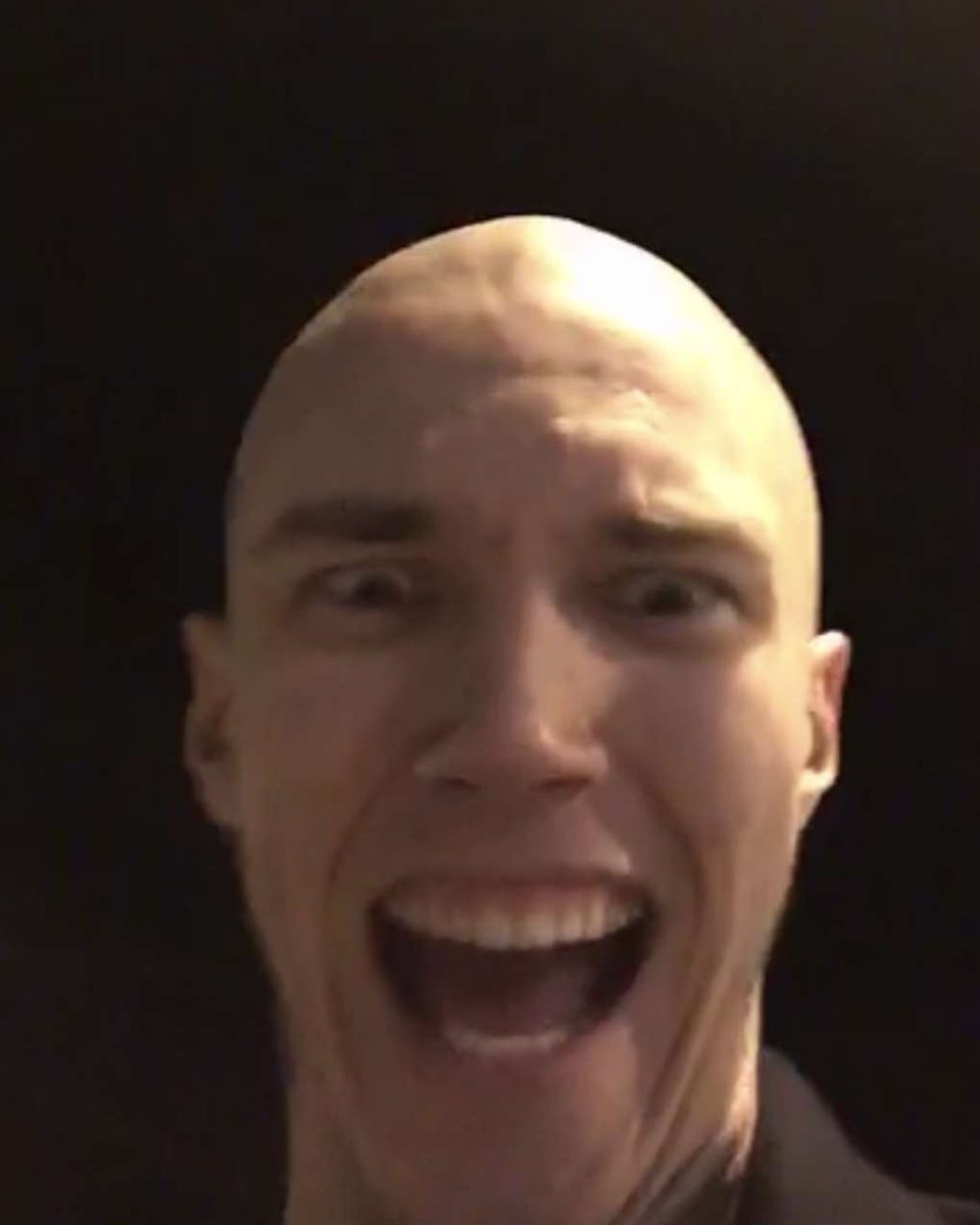 h_amund's tweet photo. @JohnnySins collab? https://t.co/z5POFm6CW1