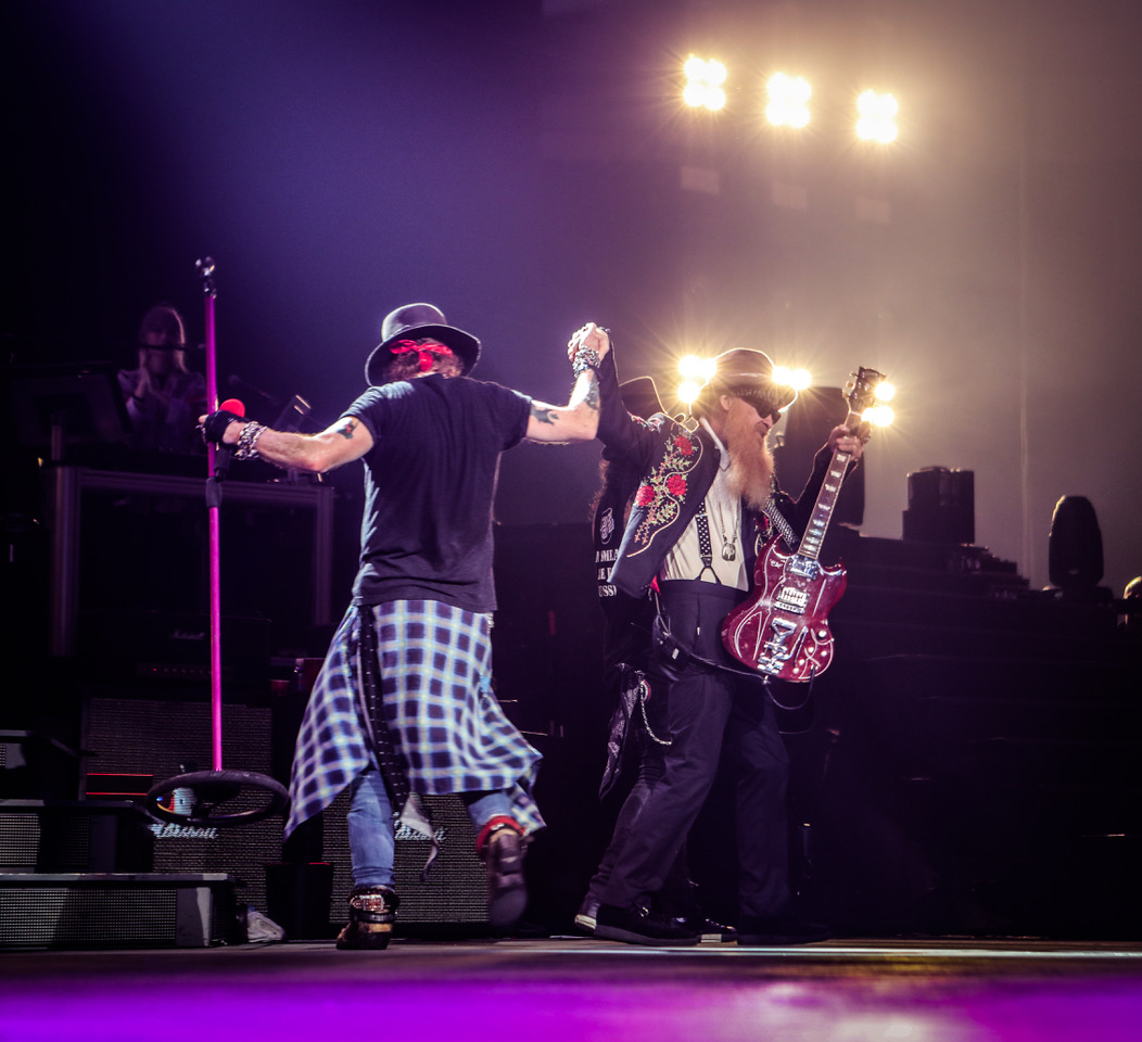 gunsnroses tweet picture