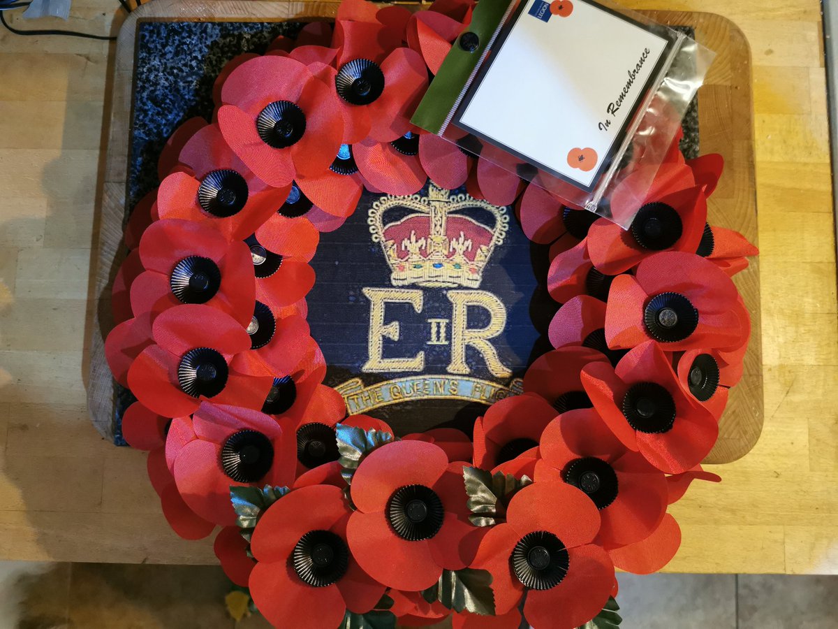TonyP146's tweet photo. @RAFPolice100 @RAF__Police @VETERANSCHARITY Being ex RAFP, and Chairman of The Queens Flight Association, I will be putting a wreath aboard a #PoppiesToPaddington train in the morning. https://t.co/xHhwXi1CML