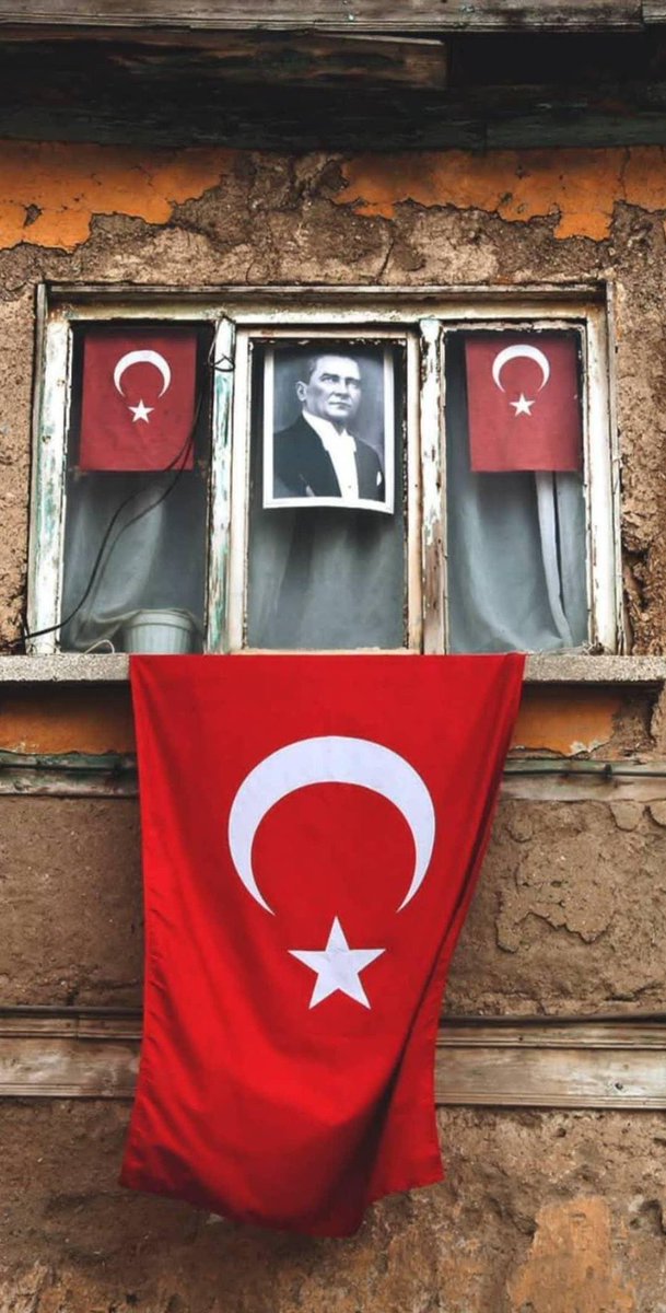 Sen hiç ölmedin çünkü fikirler ölmez.❤️ #Atamİzindeyiz