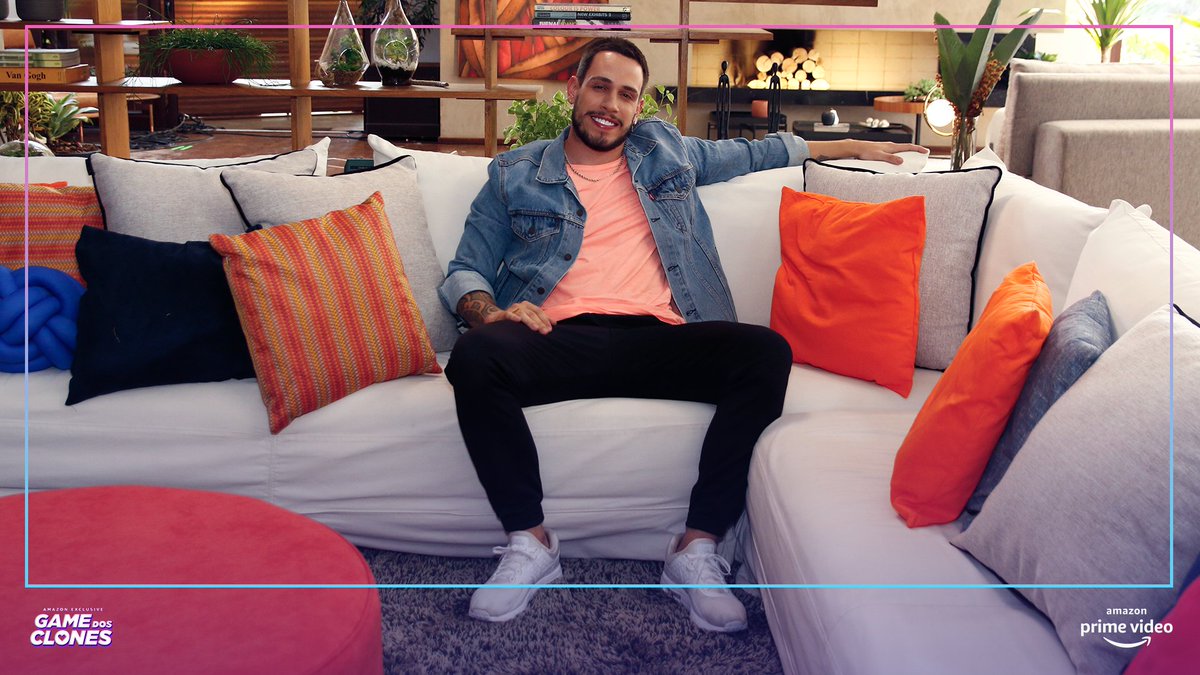 gamedosclones's tweet photo. Se liga no sorriso pq tem dentista no game!! E vamos de thread pra conhecer mais o Thiago Luz, solteiro da semana no game. #GameDosClones #PrimeVideoBR https://t.co/1I6YSodqYm