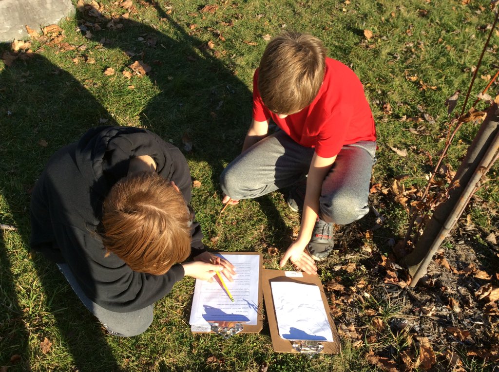 Miss_Taylor12's tweet photo. @MikeBibby17 brought the outdoor field trip to us! We had a great afternoon of applying our knowledge of ecosystems to games and hands on activities 🌿🐿🐞 @HNM_Marysville https://t.co/dTPU8UoD8P