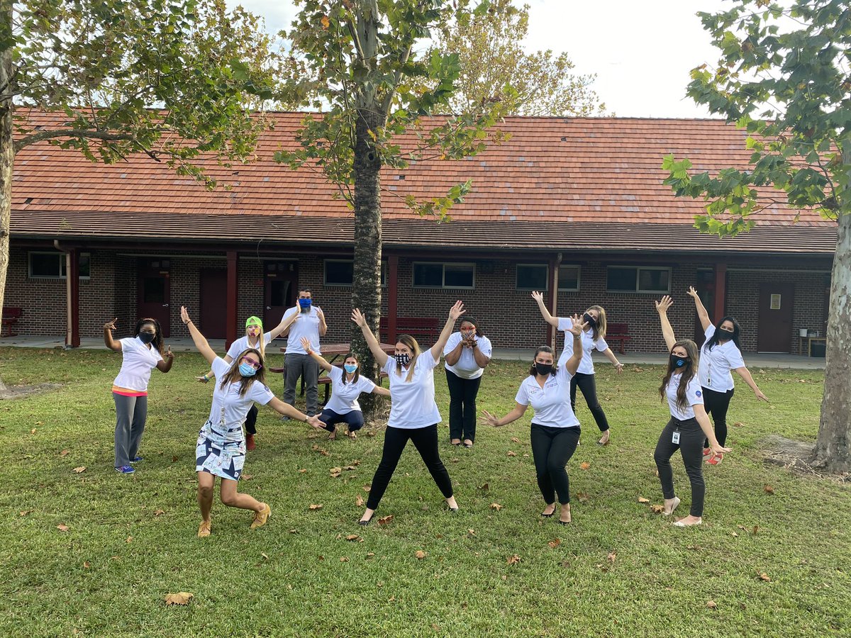 WHAT. A. DAY!!!!! Our amazing facilitators deserve to celebrate after an action packed day of learning with the teachers of <a href="/OCPSnews/">ocpsnews</a> 
#OCPSi3 #ocpscao <a href="/ocpsPL/">OCPS Professional Learning Department</a>