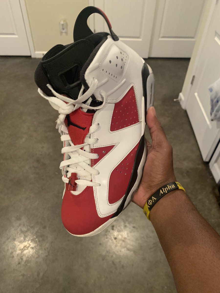 SoufSideShaad's tweet photo. Y’all get @soakysolez for your shoe cleaning/restoration needs 👟🧼. That boy Dre too fye with it 😤💯

Before.                            After https://t.co/vCD1IzI9do