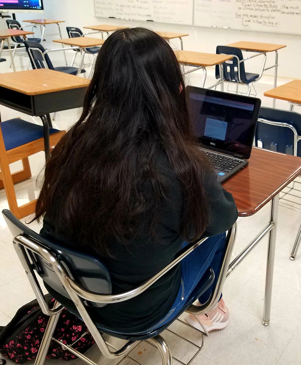 JodyNolf's tweet photo. #TeamESOL @Jupmiddle welcomes aboard our newest ELD/ DLA-R Mariner, Mrs. Solivan. Here she engages her S's in a FIERCE (yet friendly!) game w/@quizizz to build literacy.  She knows that #ELs_Can! #ANCHORLearning #startofsomethingbig https://t.co/ubuSEHdvAt