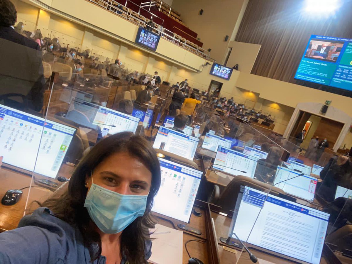 SofiaCidAtacama's tweet photo. 👉Hoy aprobamos el #SegundoRetiroDel10xCient, no es lo ideal, pero soluciona urgencias de las personas. También es muy importante que se apruebe la reforma a las pensiones y demos soluciones concretas a una de las principales demandas ciudadanas. #AtacamaMereceMas ❤️ https://t.co/Kx4GJYFBbw
