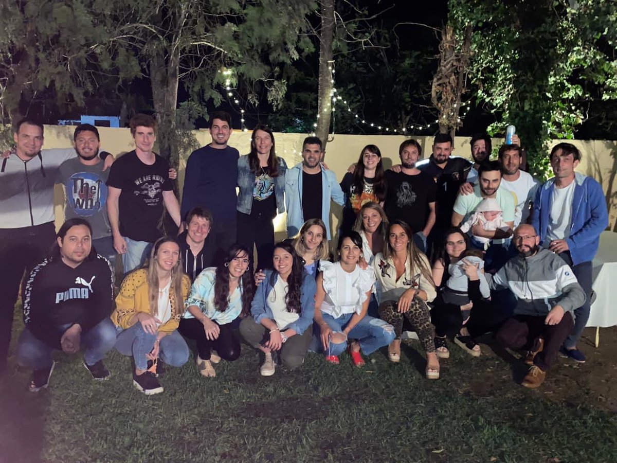 AlejandroRe20's tweet photo. Gracias totales!!!... 15caro https://t.co/aQbiRUNbYS
