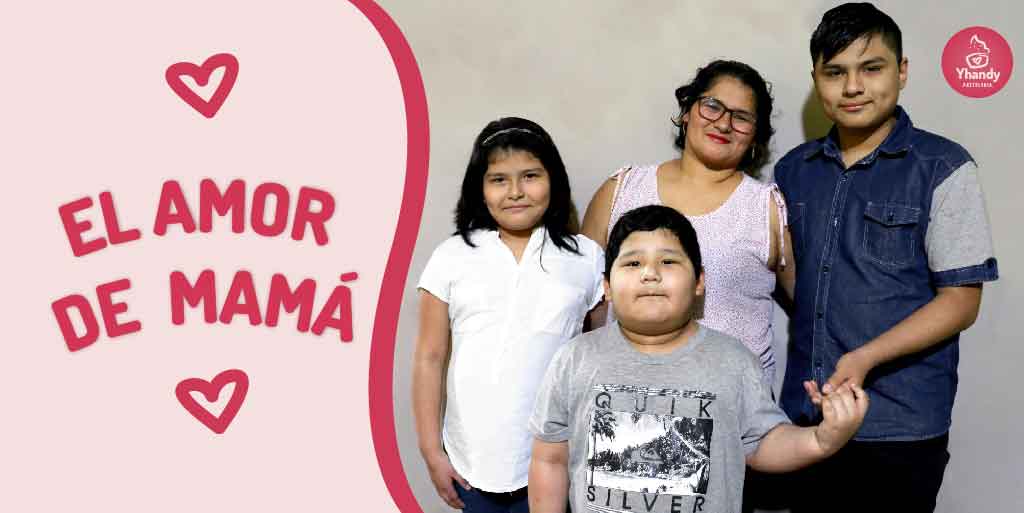 PYhandhy's tweet photo. ¡Buenos Tardes, turroncitos de chocolates! 🥰Soy María Elena de la Cruz, les presento a mi familia!!! El principal motor y motivo de todos mis días en Pastelería Yhandy🍰
#FamiliadelaCruz #postres 

GA https://t.co/XohE2dIcJw