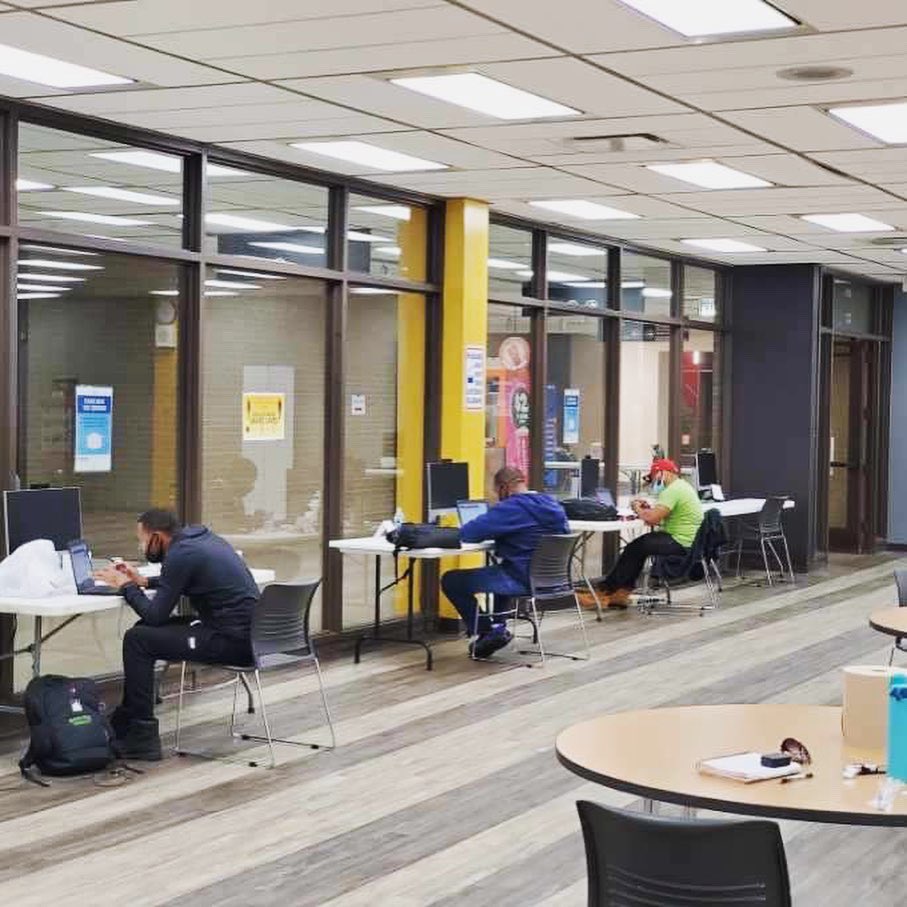 imancentral's tweet photo. Once a yearly program, Weekend Warriors has evolved into a year-round, 3-semester program that provides skills training, college credits, holistic wrap around services and leadership development for young men and women most impacted by cycles of violence.
#fightfearbuildpower https://t.co/nMaC1lZsH0