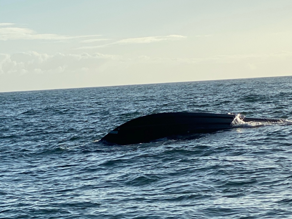 USCGPA's tweet photo. #BREAKING Wilmington, N.C.-- A search for two persons-in-water started after an overturned vessel was spotted near Beaufort Inlet, N.C. The search is still ongoing. Call if you have any information: (910) 343-3880
Check our newsroom for more information
https://t.co/t3vW9UUFIh https://t.co/fze4PnoAoO