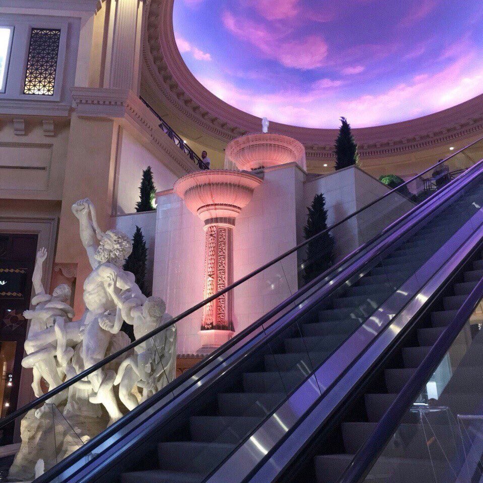 Боже как я соскучилась по твиттеру🥺❤️
У меня сломался телефон и поэтому я не заходила