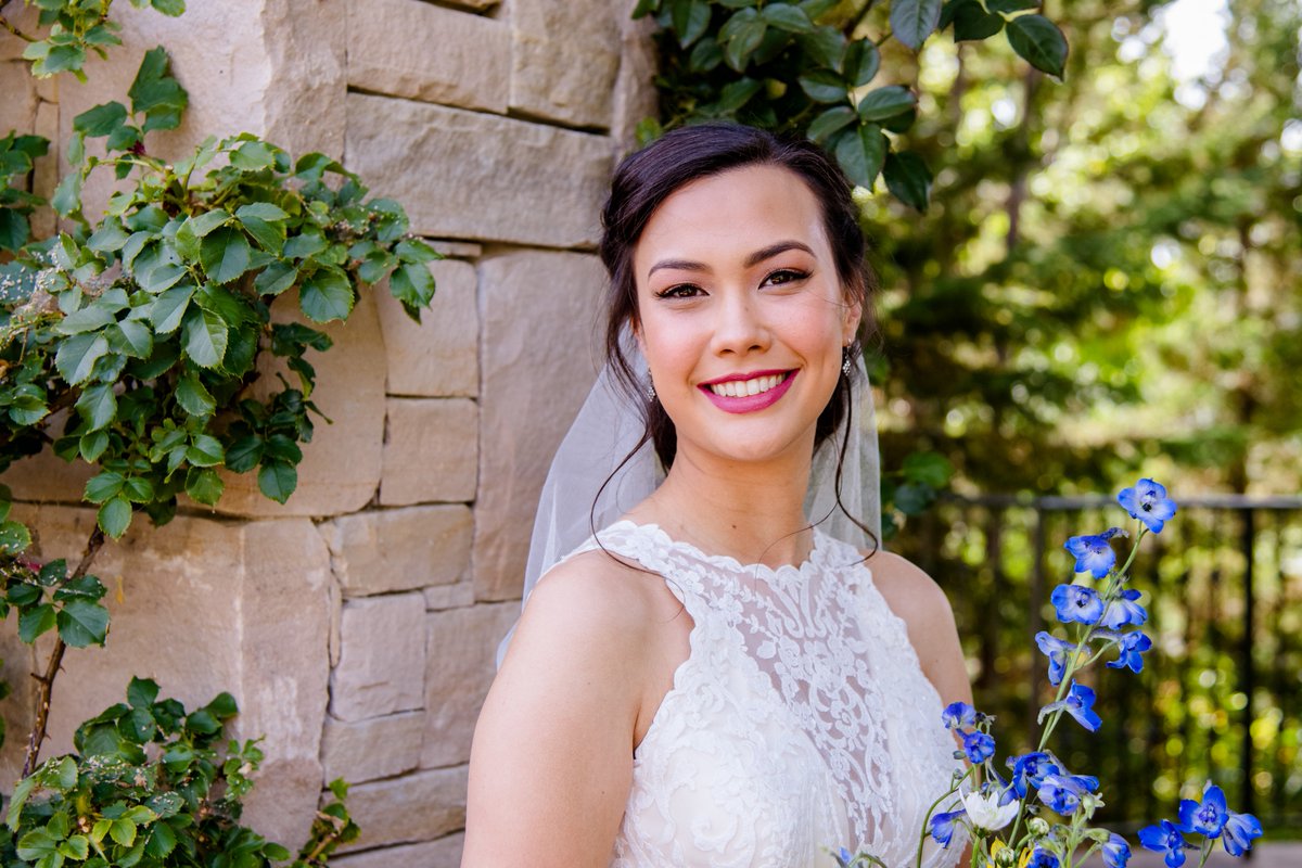 UTPremierEvents's tweet photo. A beautiful shot of a beautiful bride 👰‍ throwing us back to warmer days! 💐

See more from this gorgeous fall wedding today on our Insta @premiereventservicesutah!

Floral, Planning, Coordination @UTPremierEvents: 801.930.0852
Photographer @SmyerImage
Venue @redbuttegarden https://t.co/BvbuguLnGd