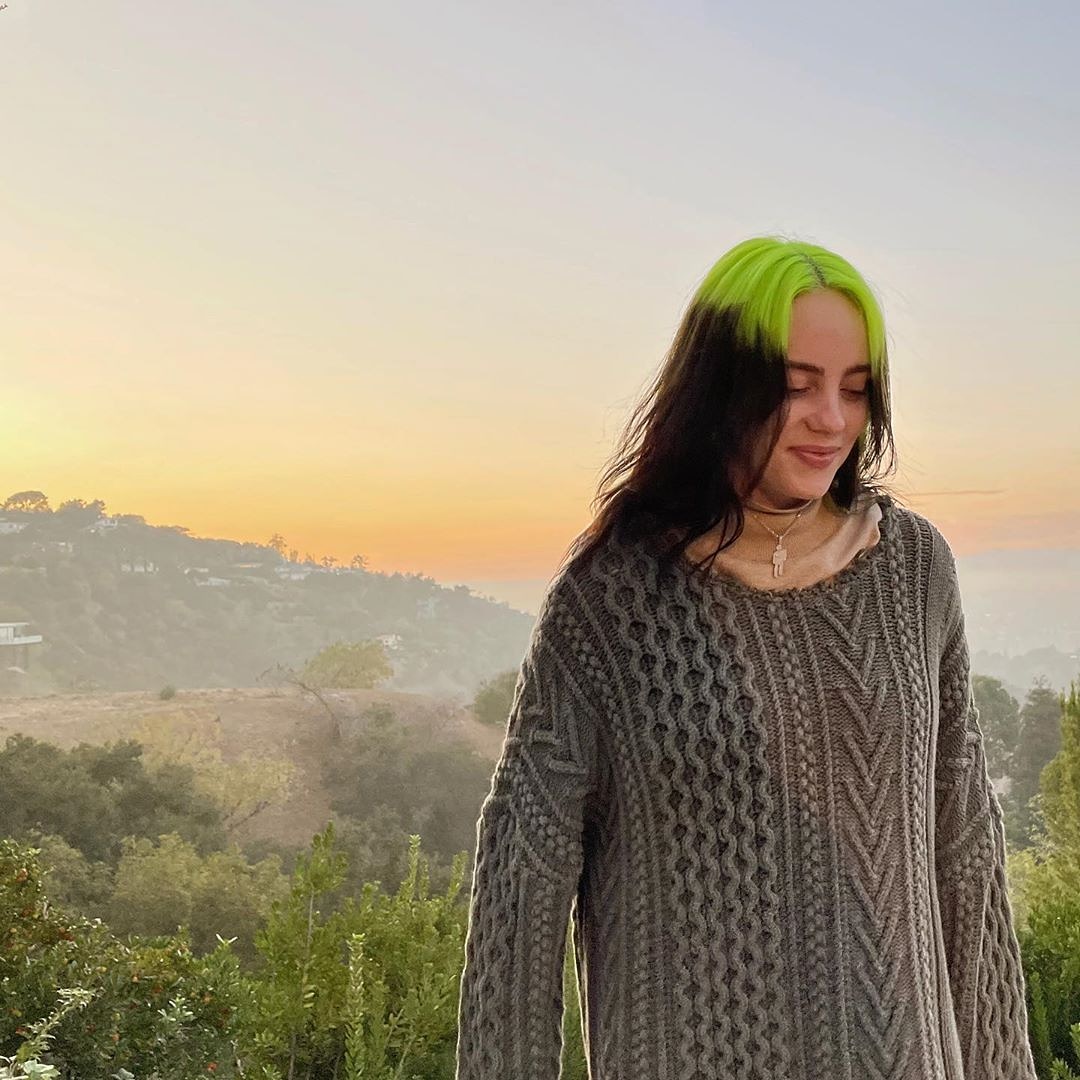 BiIlieEilishARG's tweet photo. 📷 | "Tu mundo es un ideal"

Billie ha publicado estas fotos en Instagram {billieeilish} https://t.co/usciZXGC08