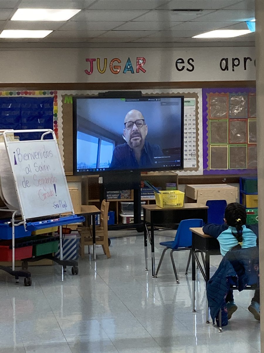 For the 131st time, Garfield Elementary School opened their doors to students!  Welcome back group 1 - and there’s plenty more to go!! <a href="/sdu46/">School District U-46</a>