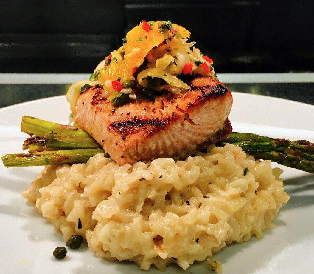 When you join us for dinner, don’t forget your mask AND your appetite! We’re open 5pm-9pm, DM us for a reservation. Cheers! 

#graysatthepark #VanWa #CouveEats #Vancouver #PDX #PDXEats