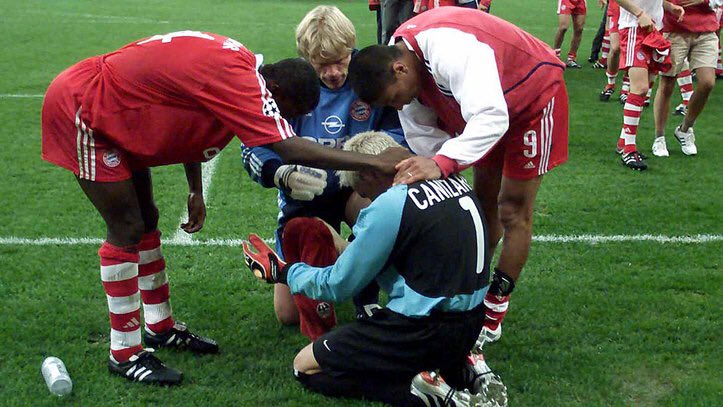 This is a true footballing family. We win as a family and we lose as one. But we also know that winning also means someone has to lose, and we are gracious winners, never one to gloat at the oppositions expense.19 years separated. A core value remains #MiaSanMia  #MiaSanFamily