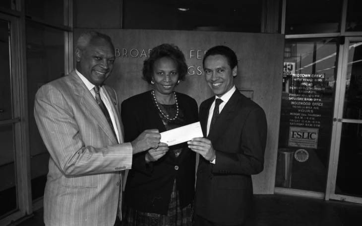 Black Owned Bank: Bank Of Finance and Broadway Federal Bank. https://twitter.com/demarcosmith/status/1318635913237254144?s=21