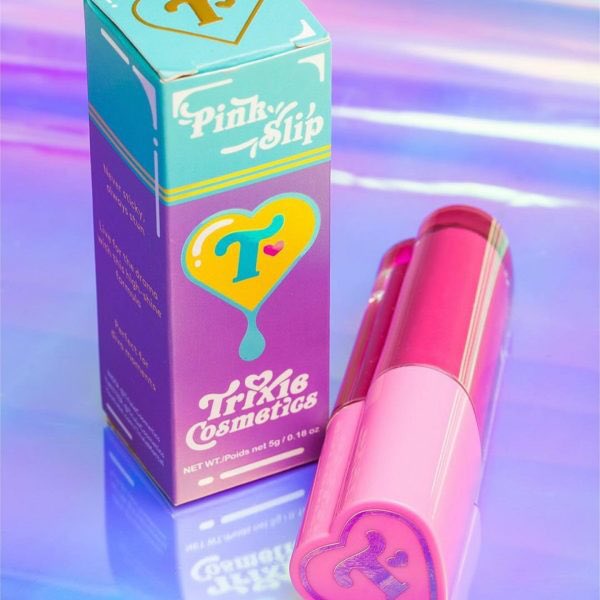 jadorebeaute11's tweet photo. New gloss shade named Pink Slip by @TrixieCosmetics releases November 6th, $16 on their site. #makeup #newmakeup #BeautyNews #trixiecosmetics https://t.co/aaQUHLKKnb