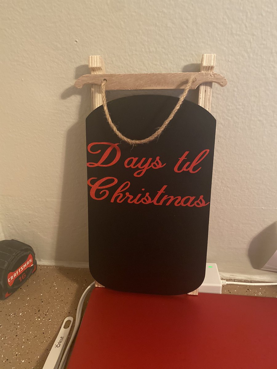 ABDesigns12's tweet photo. Day til Christmas countdown board #custom #Christmas2020 #daystilchristmas #abdesignsandgifts #SmallBusiness https://t.co/mk55paEUKY