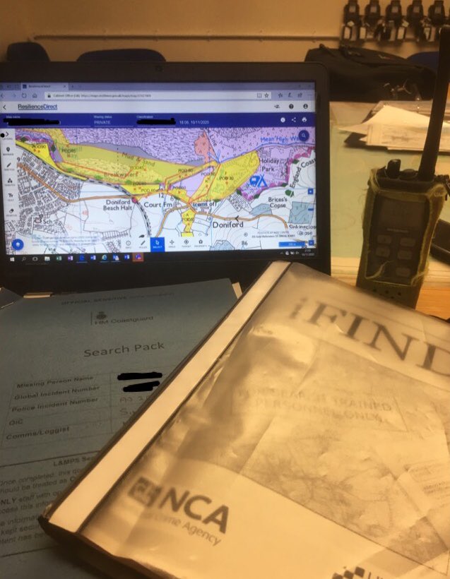 WatchetCRT's tweet photo. Tonight our  team coordinated a #MultiAgency search in #Watchet with @ASPolice resulting in locating a missing male, giving casualty care &amp; evacuating by stretcher into @swasFT care. Utilising #LAMPS skills, #iFind &amp; @RD_Gov #Mapping.  @jesip999 principles applied. https://t.co/ZuIzDBUt8X