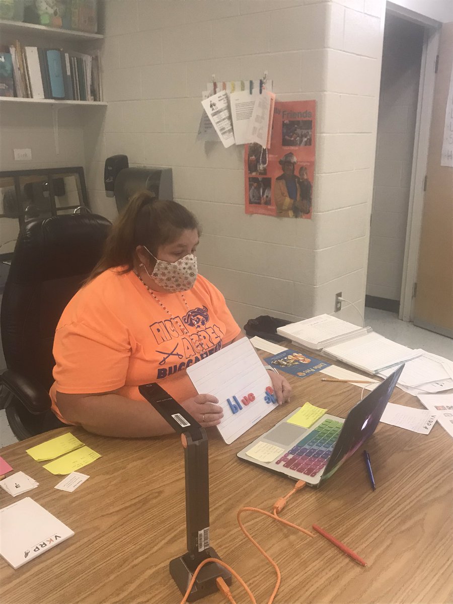RichAcresElem's tweet photo. We love seeing our students on zoom meetings!  We are so proud of how hard our students are working.  RAE misses our buccaneers!   Mrs. Scott is looking for the grade level that has the most students on their zoom meetings tomorrow!   #buccaneerpride https://t.co/9Kz84eSkOJ