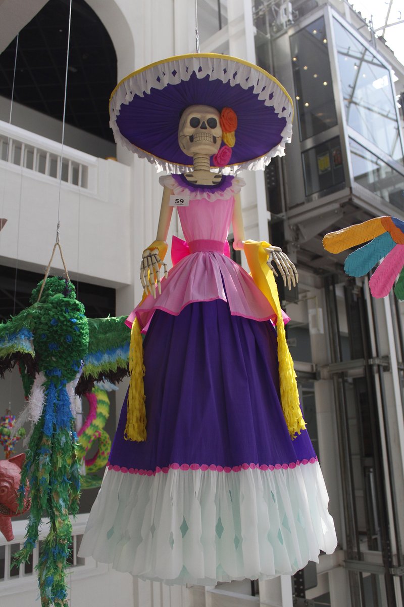 map_mexico's tweet image. Hay una increíble fiesta de colores y formas en el patio de nuestro recinto. ¡Anímate a conocer a las piezas participantes en el Decimocuarto Concurso de Piñatas, 2020! 

Disfruta de todas las propuestas y compártenos imágenes junto a tu favorita.
