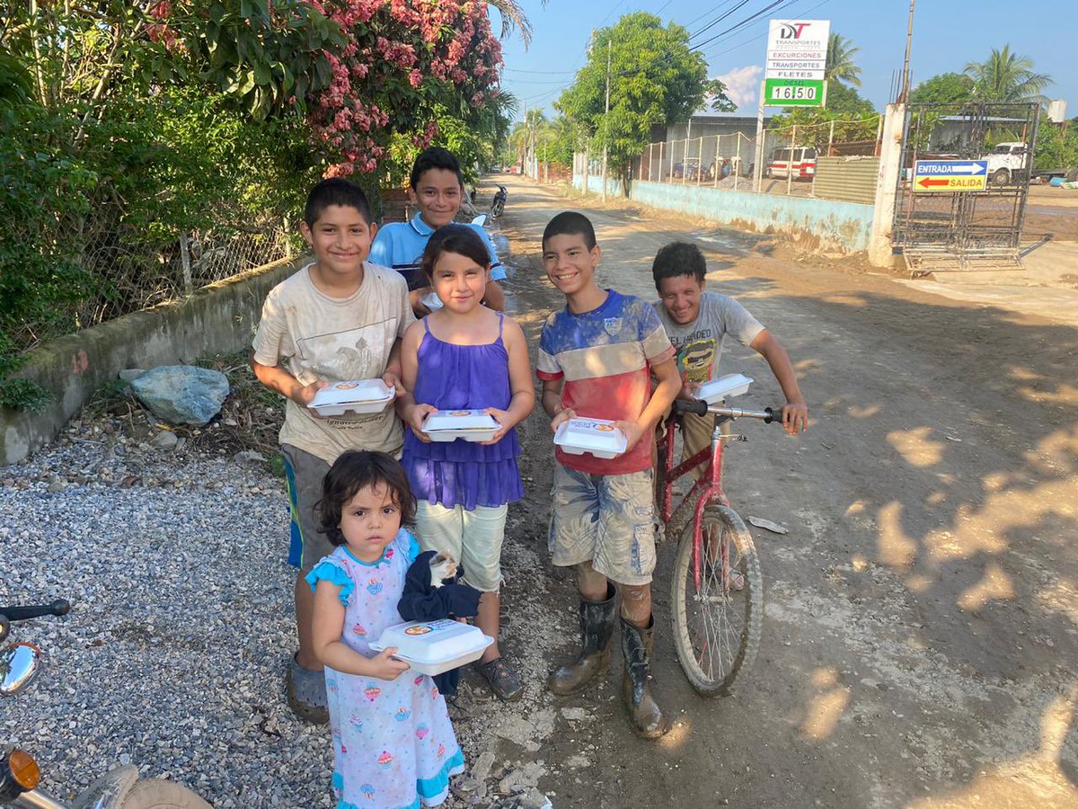 WCKitchen's tweet photo. In Guatemala today, we met this these kids when delivering meals in Barrio La Bomba, Izabal. While cleaning up their houses after Hurricane #Eta, they found a baby kitten in the mud, rescued her and bathed her! 🐱 #ChefsForGuatemala https://t.co/uAJUEszE5m